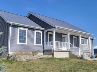 121 Fletcher St, Switz City, IN 47465