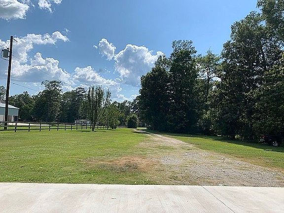 4th image of 120 Dogwood Ln