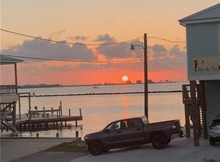 138 Verley Ln, Grand Isle, LA 70358