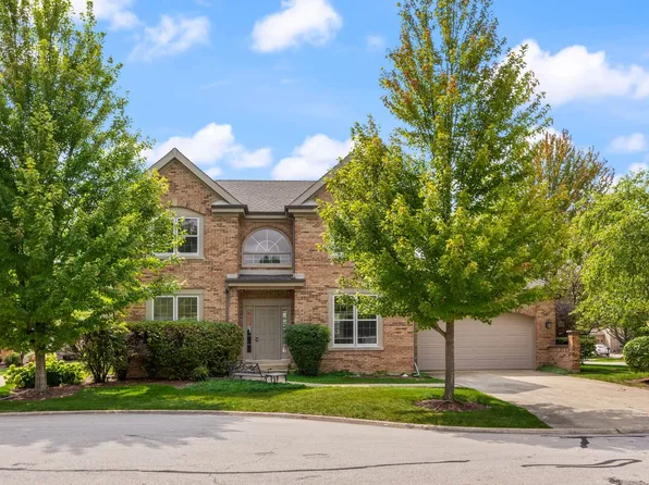 308 Parkway Ave, Bloomingdale, IL 60108