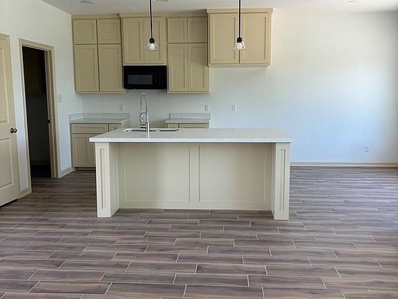 3rd image of 2905 Brushy Ct