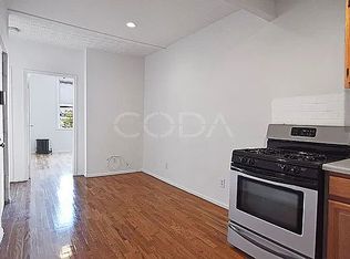94 Diamond St APT 3R, Brooklyn, NY 11222