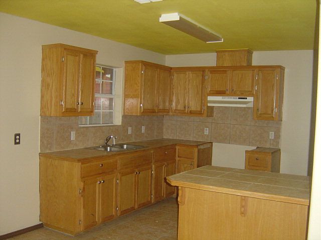 2nd image of 3406 Sandie Ln