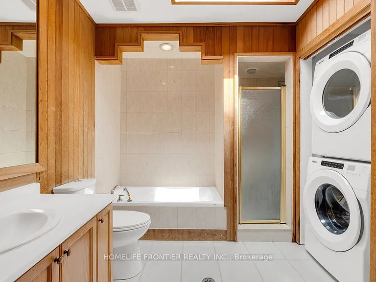 17 Teddington Park Ave W #3 — Photo 34