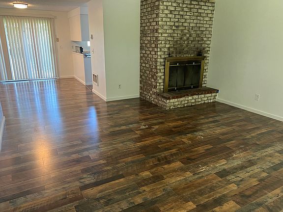 4th image of 4765-67 Pennsylvania Ave SE #4765