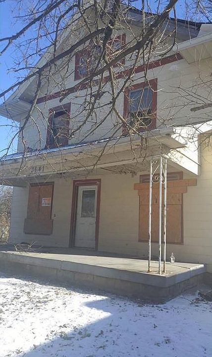 1st image of 3641 N Dearborn St