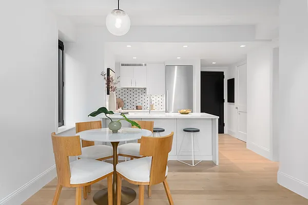 Rented by SERHANT. | media 3