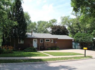 610 4th Ave, Coralville, IA 52241