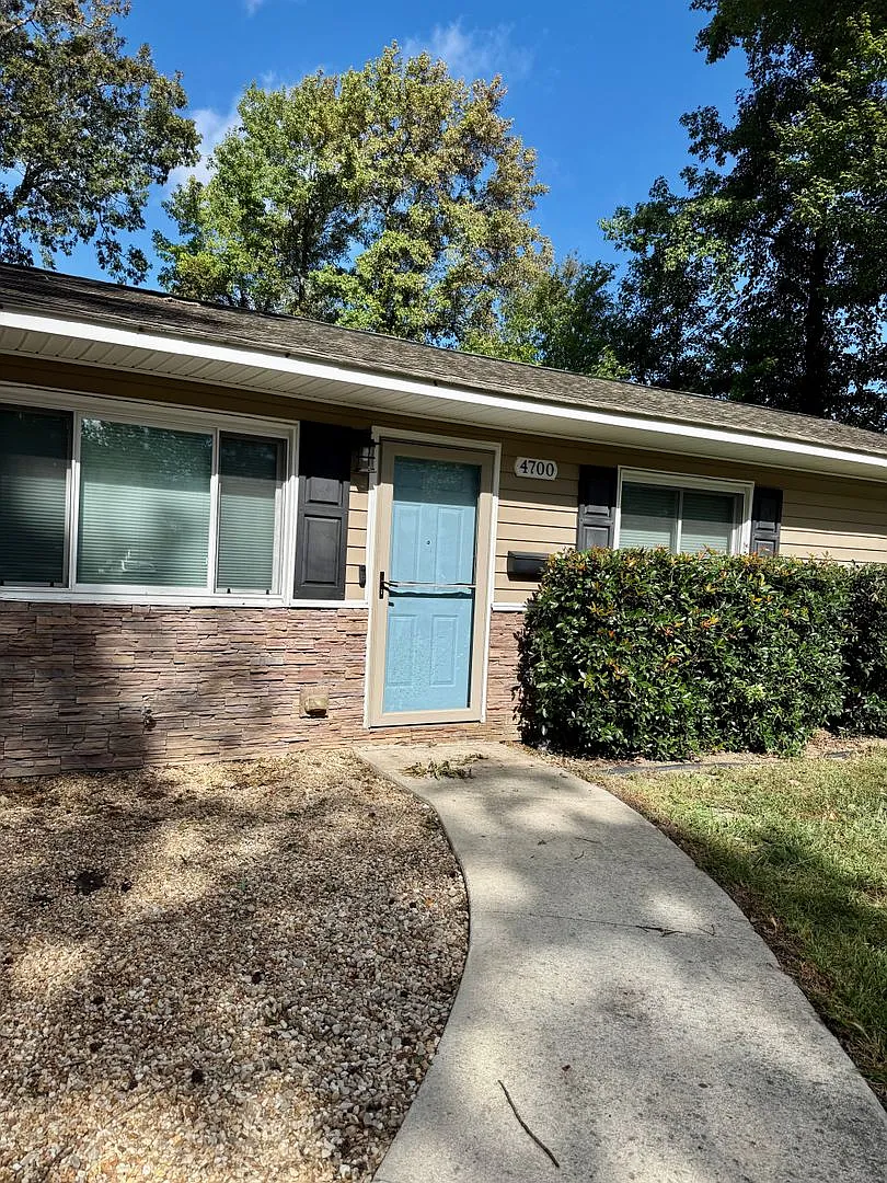 4BD/2BA Renovated Ranch on Cul-de-sac in Bradford Acres! Detached Garage! Off of Shore Drive! — Photo 2