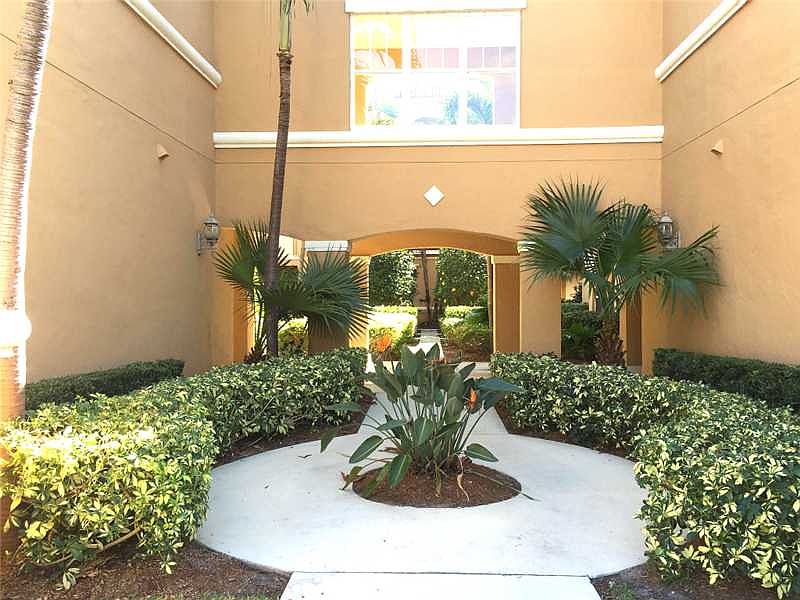 1st image of 5045 Fairways Cir APT D301