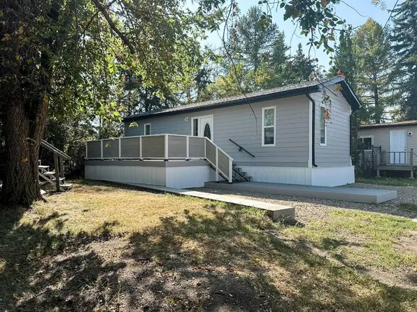 6011 NW Forty Avenue Close, Stettler, AB T4K 1G8