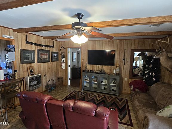 2nd image of 1104 Langford Rd