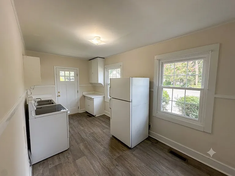 505 Ribaut Rd — Photo 13