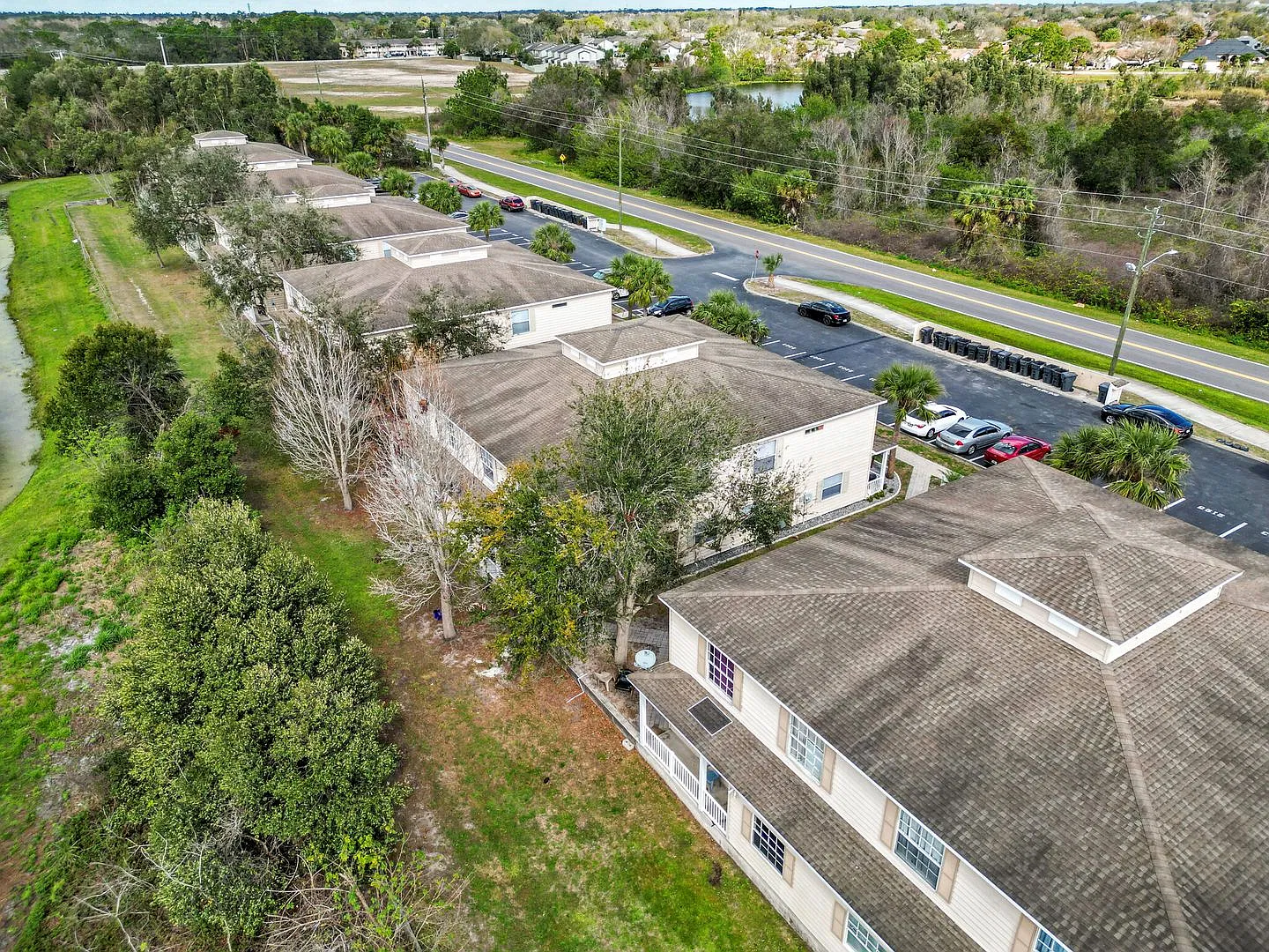 Spacious 4-Bed, 2.5-Bath Townhome Minutes from the Indian River! — Photo 2