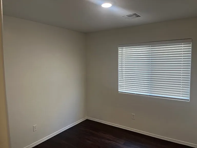25524 W Williams St — Photo 14