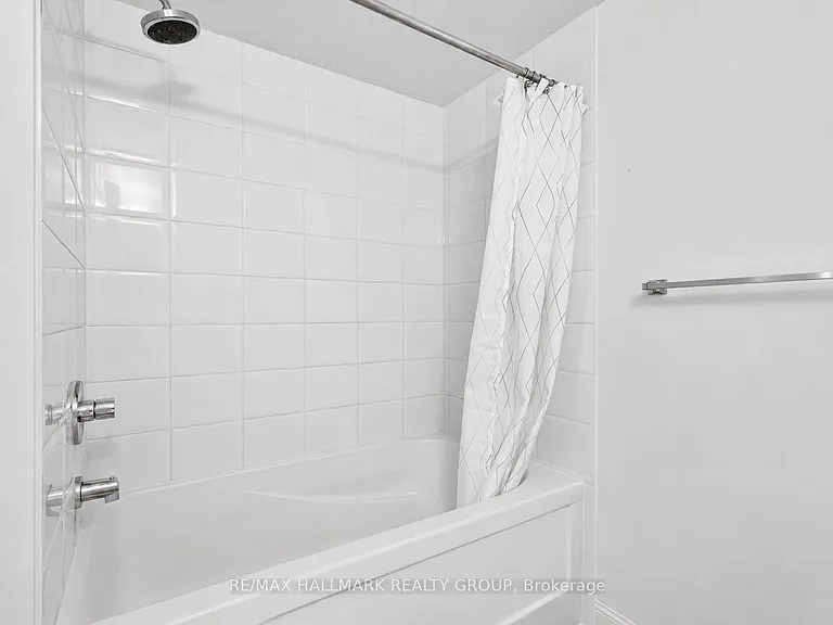 195 Besserer St #2602 — Photo 18