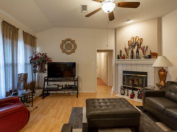 4th image of 6424 Valleybrooke Ct