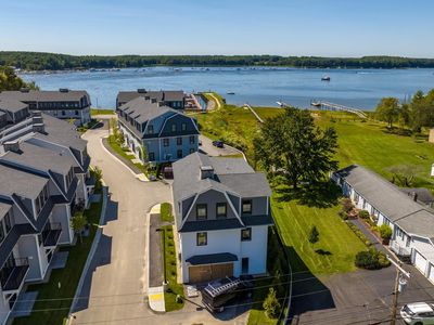 2 LITTLE BAY Drive, Dover, NH, 03820