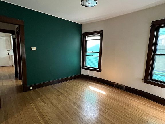 4th image of 71 Livingston St Floor 1