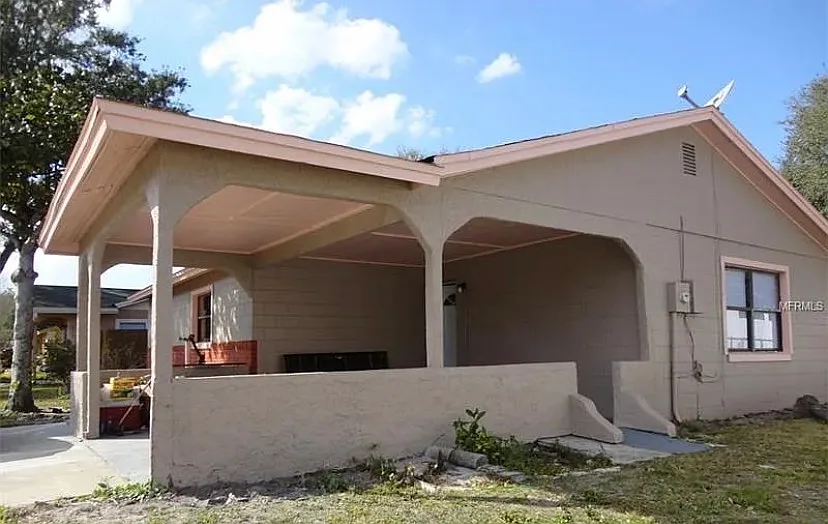 3 bed, 1071 sqft, $2,400 — Photo 2