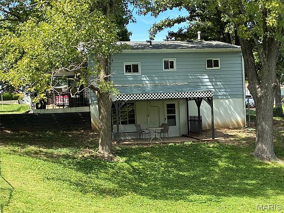 3rd image of 216 Solley Dr