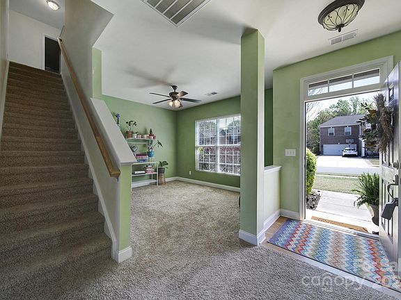4th image of 597 Millstream Dr