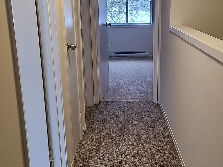 1216 Commissioners Rd W #11 — Photo 8