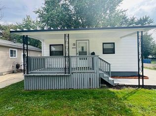 8492 Continental Ave, Warren, MI 48089