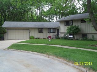 3844 Lost Valley Rd SE, Cedar Rapids, IA 52403