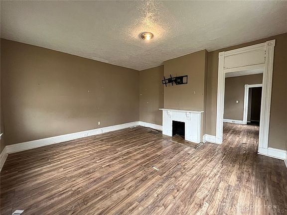 2nd image of 1732 Lincoln Ave
