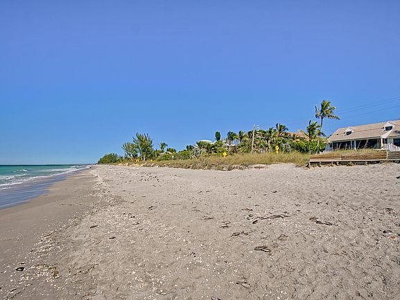 2nd image of 15411 Captiva Dr #8B