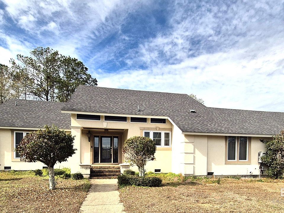 1st image of 104 Wall Dr
