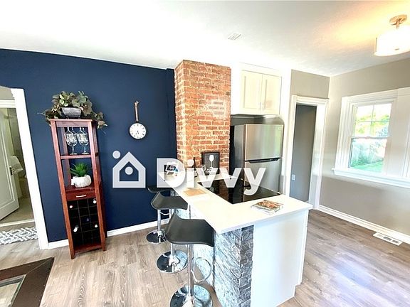 4th image of 4287 W 220th St
