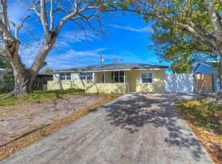 6023 W Burke St, Tampa, FL 33634