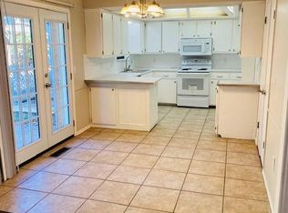 213 N Lockeport Dr, Edmond, OK 73003
