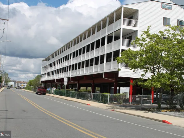 300 Robin Dr Unit 212, Ocean City, MD 21842