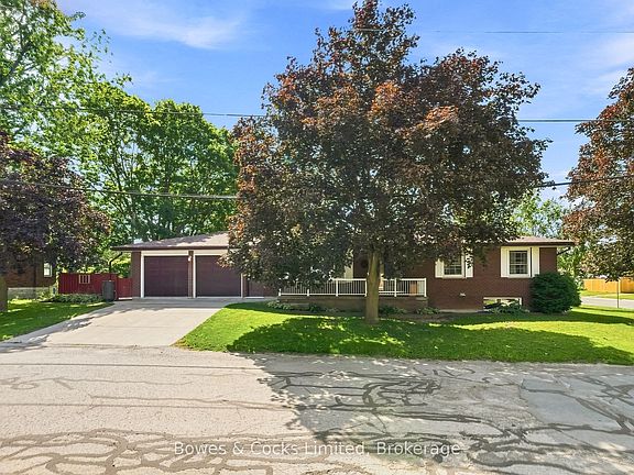 2nd image of 687 Lundys Ln