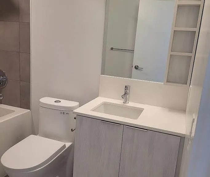 8 Wellesley St W #5505 — Photo 13