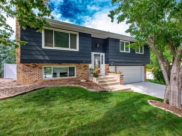 2461 Northern Hills Ct NE, Rochester, MN 55906
