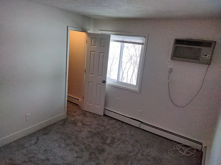7404 72nd Ln N — Photo 8