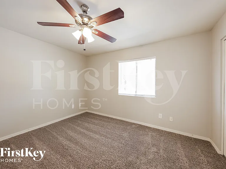 4745 W Morrow Dr — Photo 11