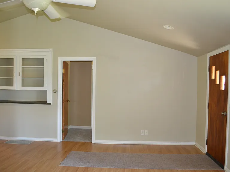 870 Pine Grove Ave — Photo 7