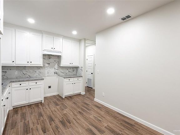 2nd image of 333 Francis Ave