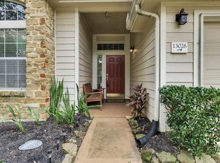 13026 Oakwood Manor Dr, Cypress, TX 77429