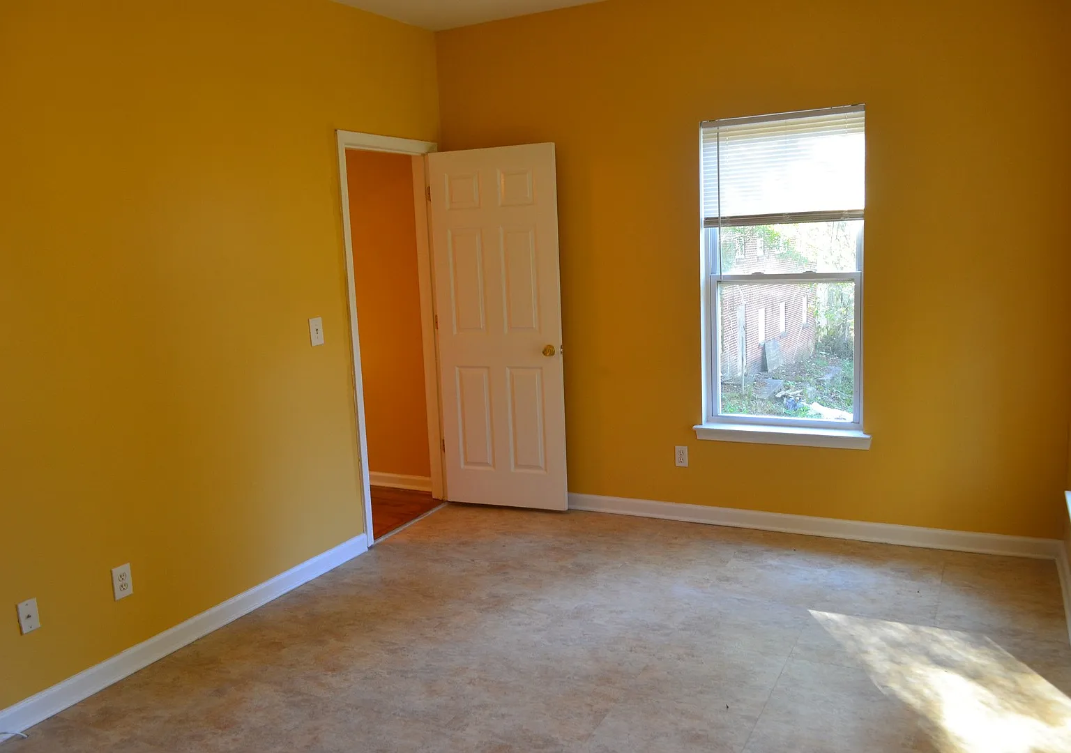 446 Holly St — Photo 3