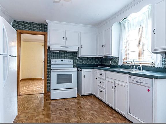 5th image of 2620 Cleveland Blvd