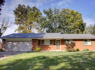 2079 Clear View Dr, Bellbrook, OH 45305