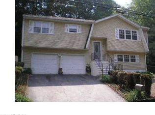 107 Spring Brook Rd, Waterbury, CT 06706