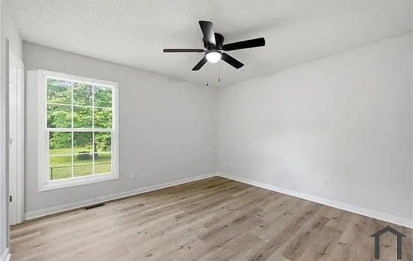 125 Bellevue Dr — Photo 10