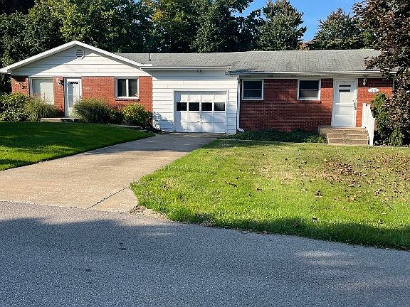 2nd image of 3720-3722 Imperial Dr